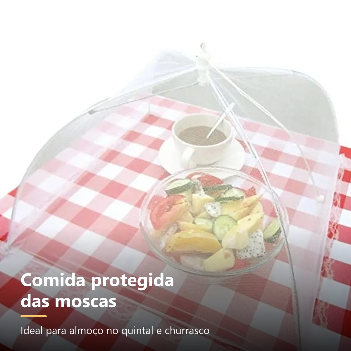 Capa antimoscas protegendo alimentos na mesa de piquenique