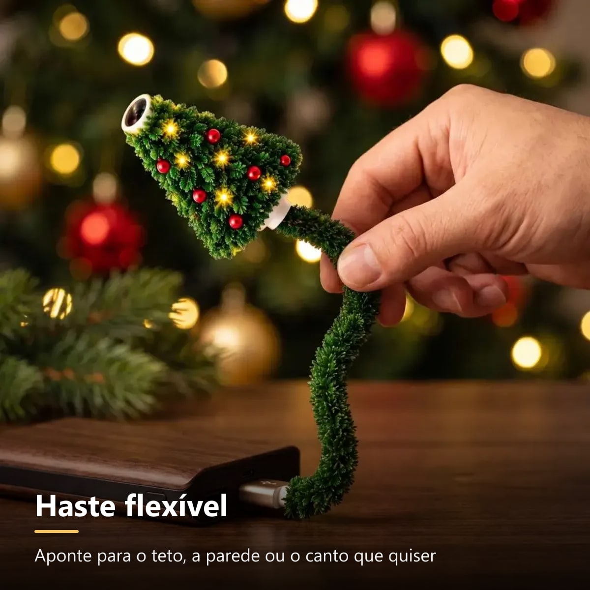 Haste flexível do projetor de Natal árvore conectado a um power bank